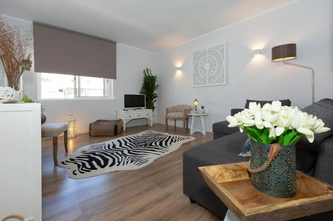 Beachome4U2 Carcavelos  Apartment